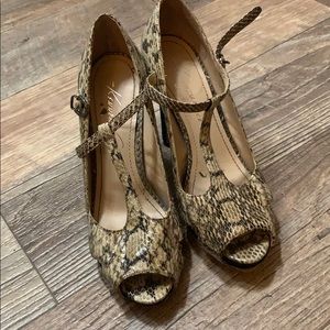 Snakeskin Kenneth Cole Heels